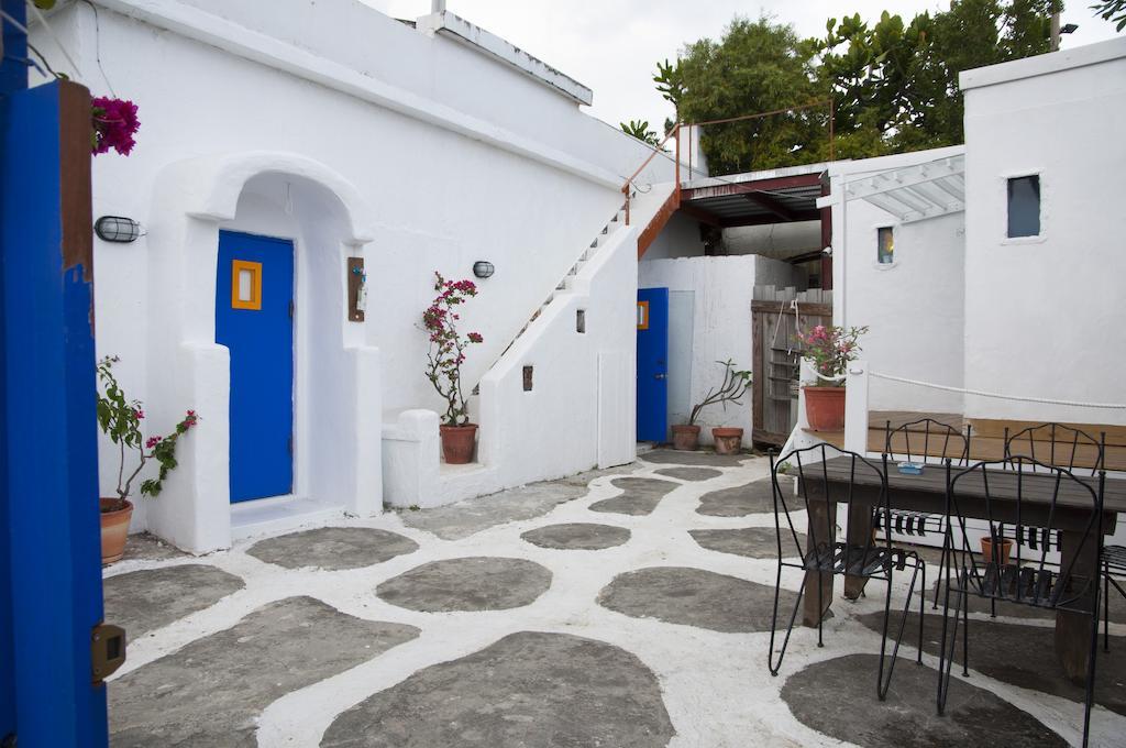 Beach House海邊民宿 Kenting Exterior photo